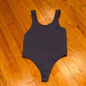 Contourelle Dark Gray Women's Top